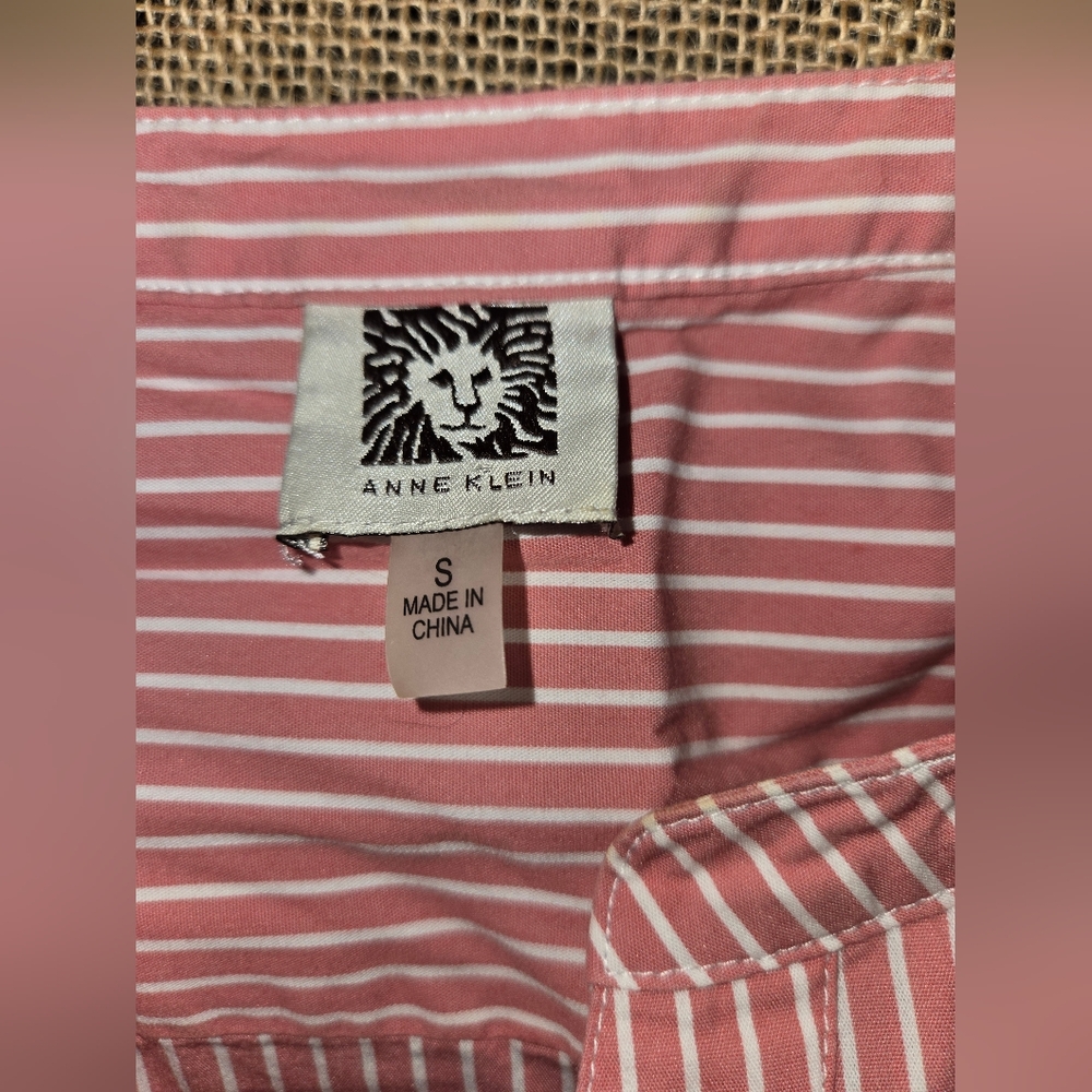 NWOT Women's Anne Klein Pink White Striped Button Up Size Small - Picture 7 of 13